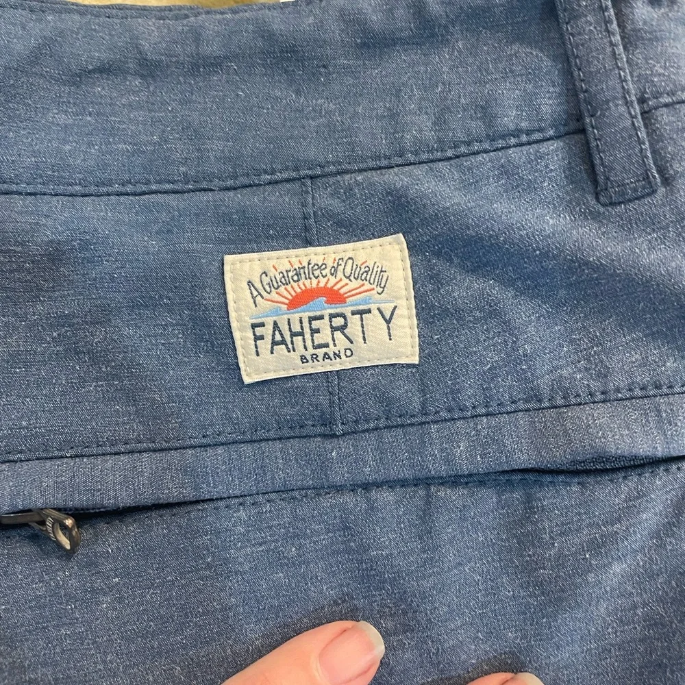 FAHERTY BRAND All Day Navy Belt Loop Shorts - size 30